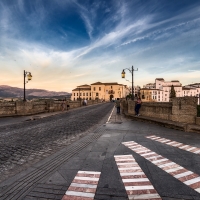 Atardecer en el Puente del Tajo de Ronda, fotografía realiza en Junio de 2017, desde la puerta del parador nacional de turismo de Ronda.
Con vistas al casco antiguo de la ciudad